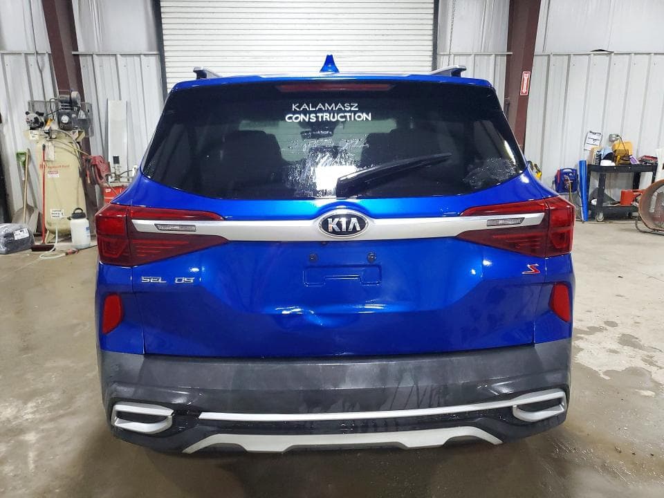 2021 KIA SELTOS S 6