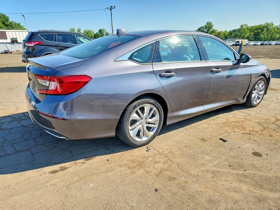 2018 HONDA ACCORD LX 3