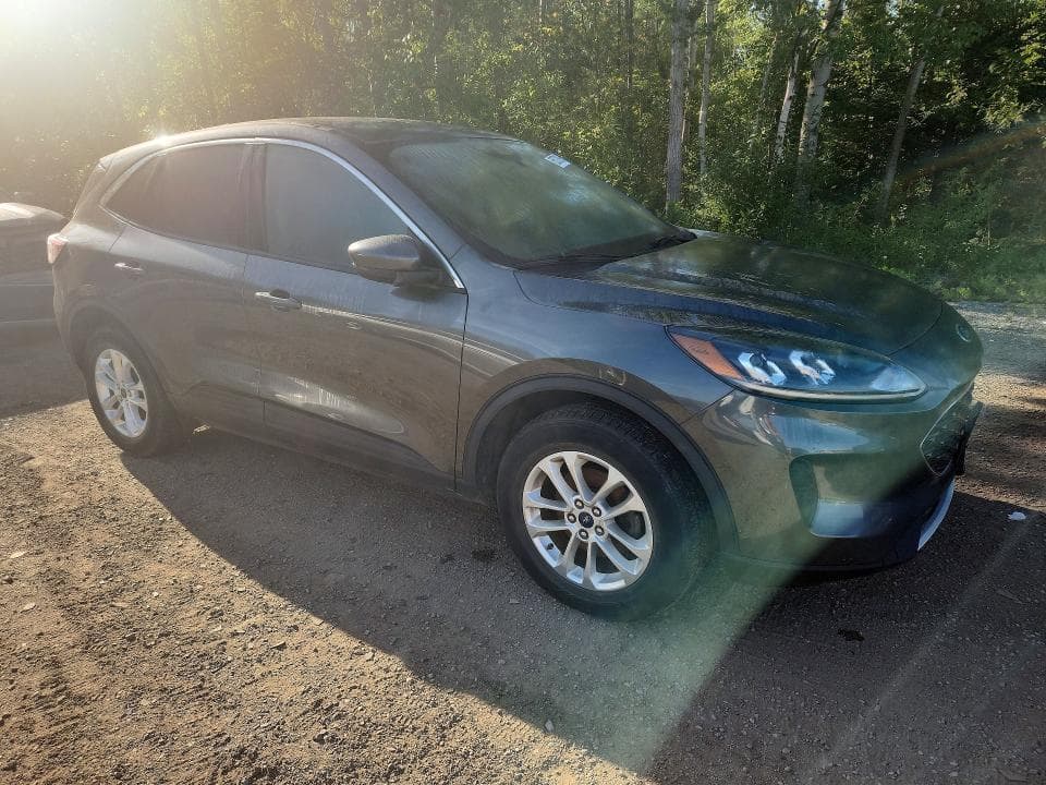 2020 FORD ESCAPE SE 4