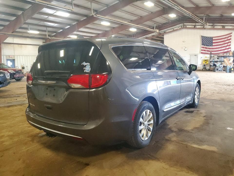 2018 CHRYSLER PACIFICA TOURING L PLUS 3