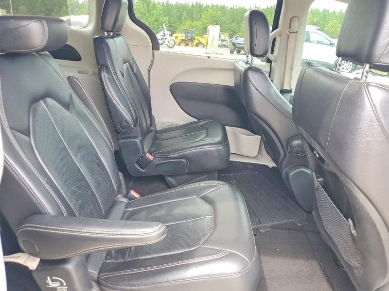 2022 CHRYSLER PACIFICA TOURING L 10