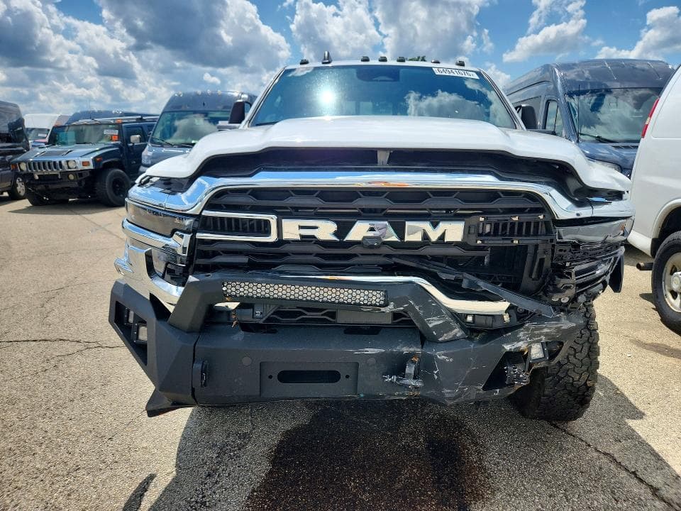 2025 RAM 3500 TRADESMAN 5