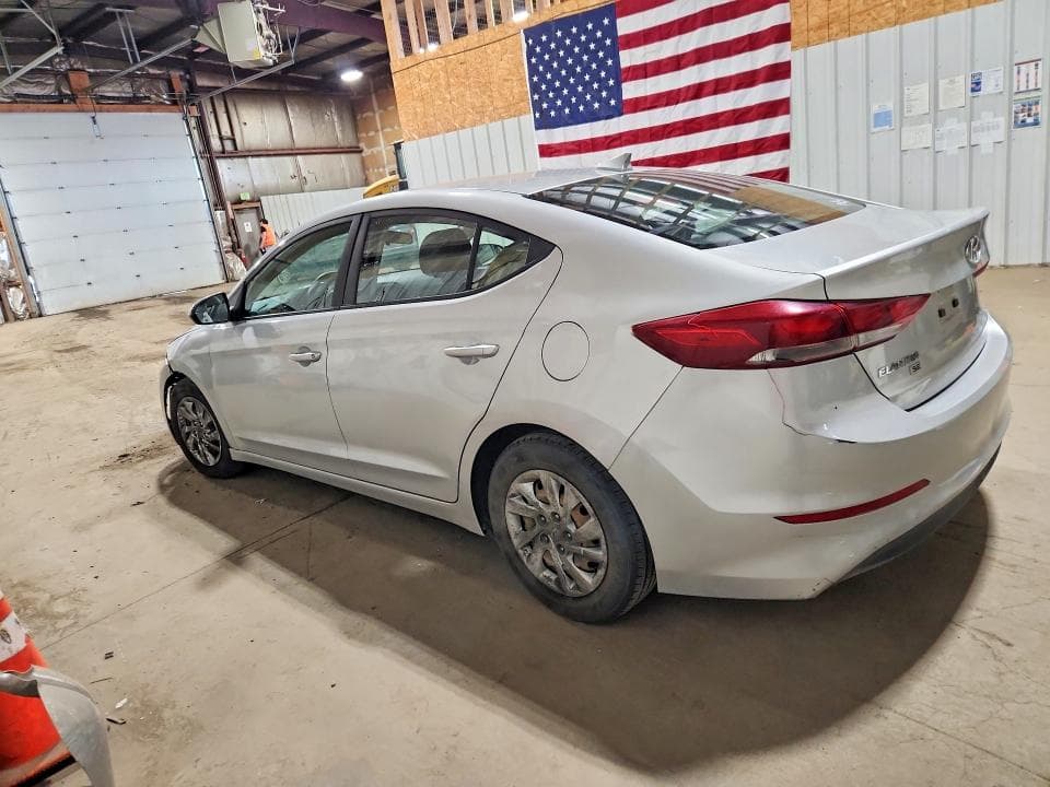 2017 HYUNDAI ELANTRA SE 2