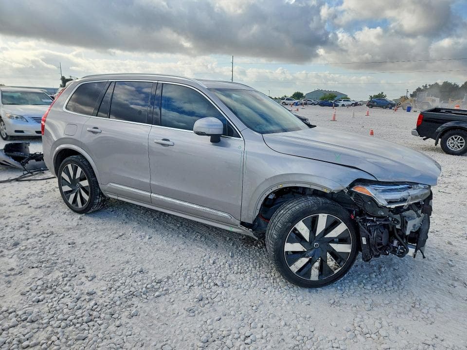 2024 VOLVO XC90 ULTIMATE 4