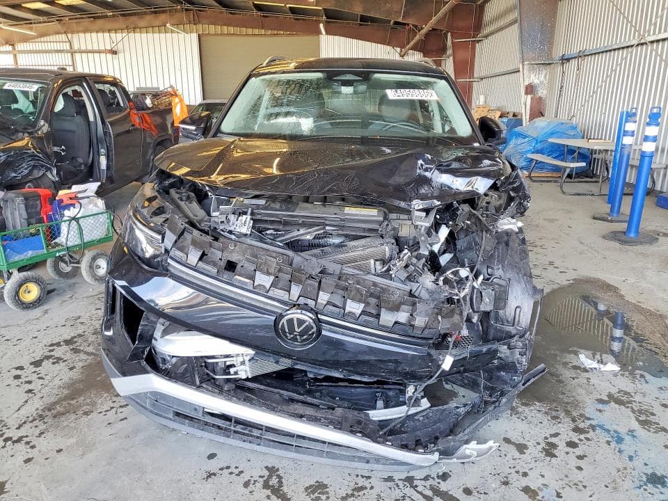 2026 VOLKSWAGEN TIGUAN SE 5