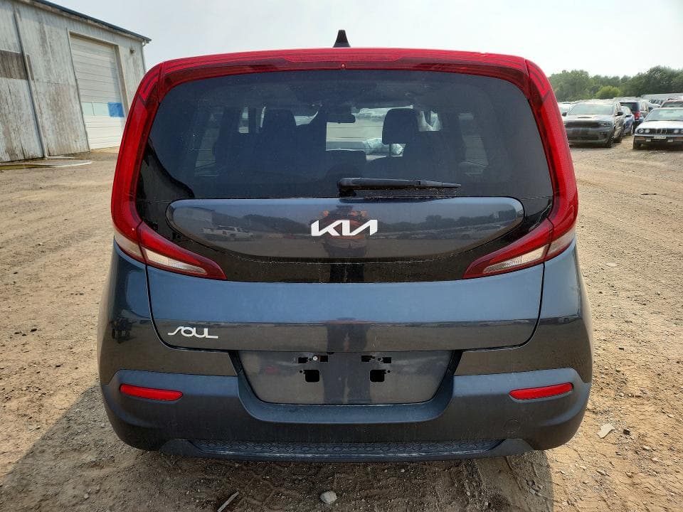 2022 KIA SOUL LX 6