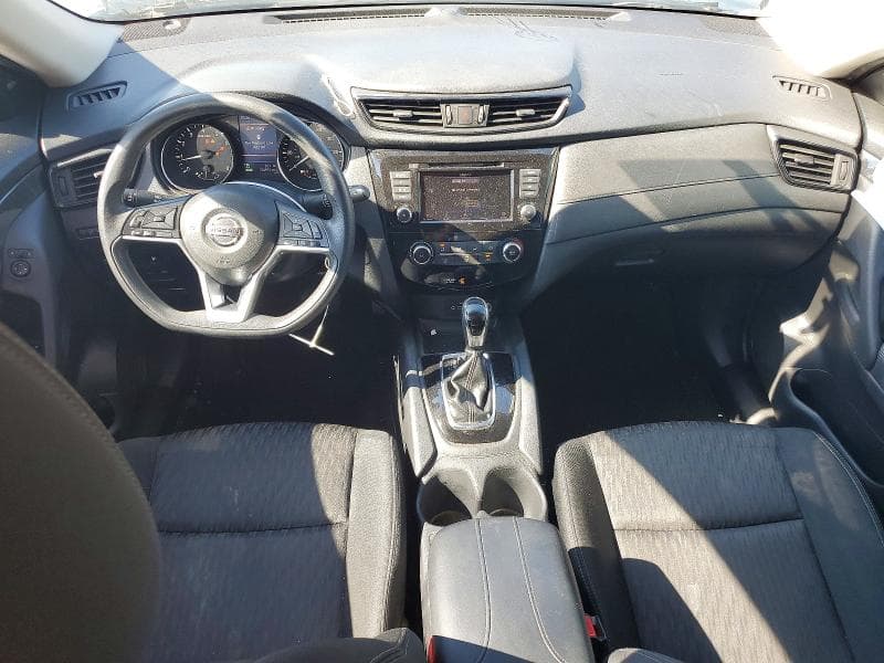 2018 NISSAN ROGUE S 8