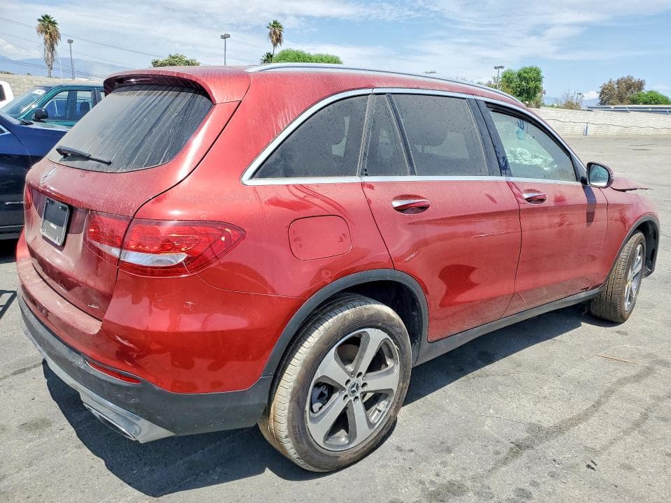 2018 MERCEDES-BENZ GLC 300 3