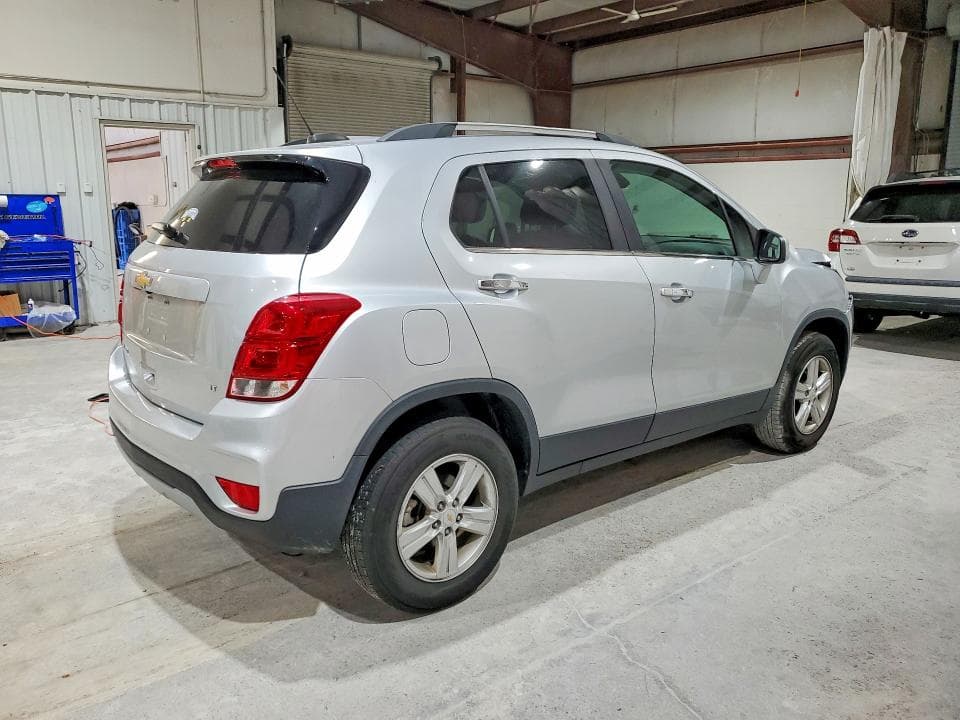 2018 CHEVROLET TRAX 1LT 3