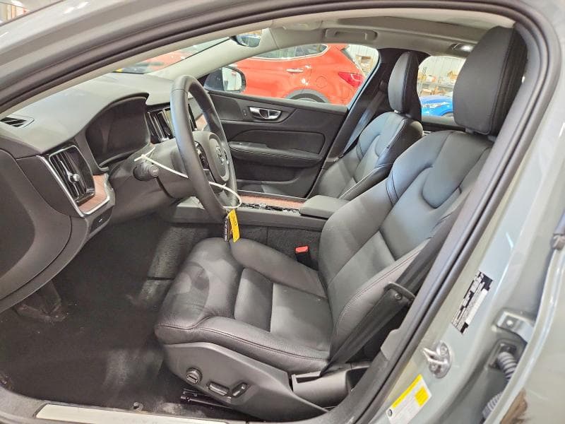 2025 VOLVO S60 PLUS 7