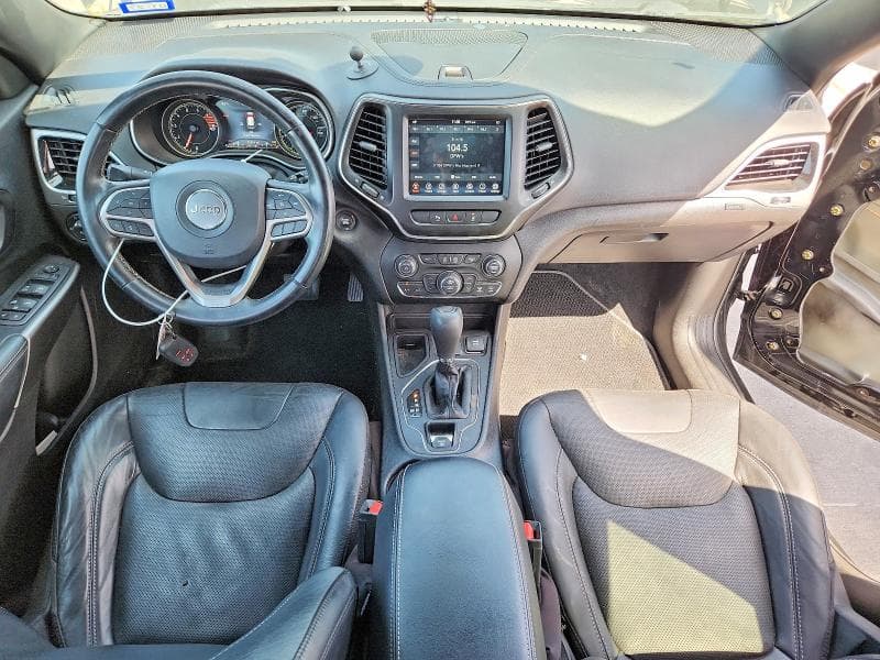 2021 JEEP CHEROKEE LATITUDE LUX 8