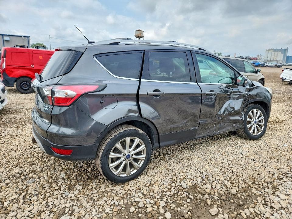 2017 FORD ESCAPE TITANIUM 3