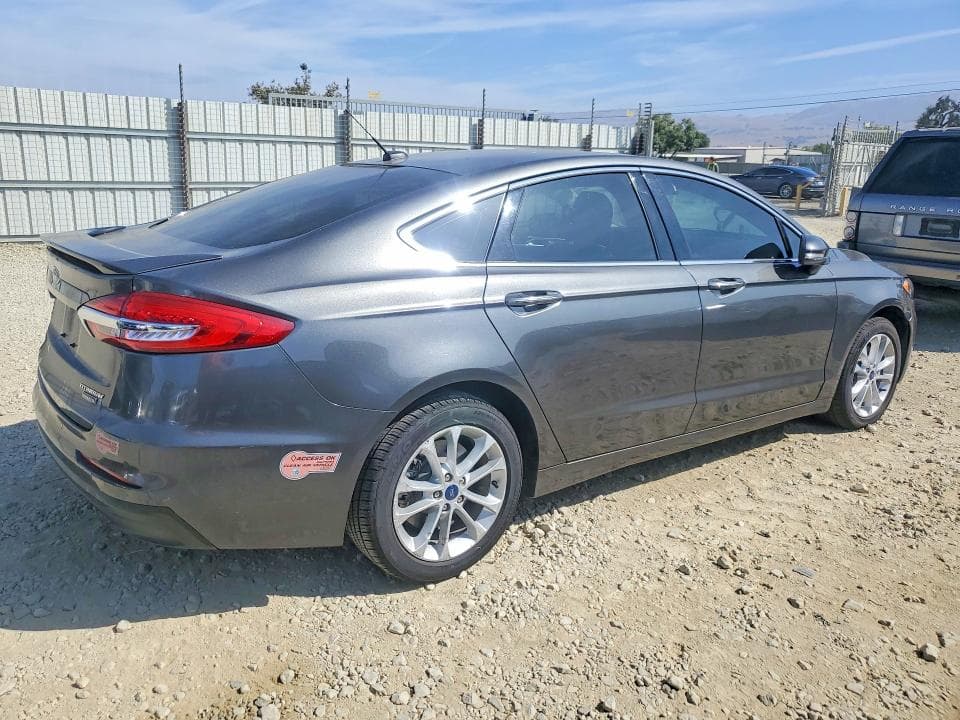 2020 FORD FUSION TITANIUM 3