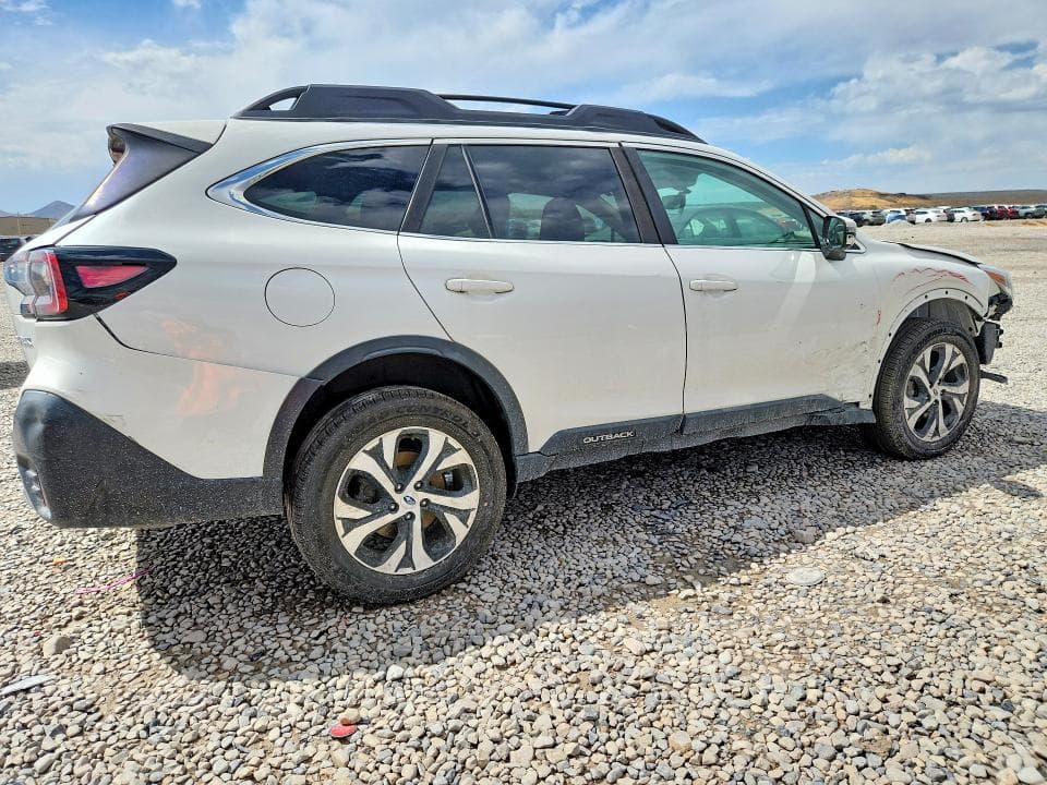 2020 SUBARU OUTBACK LIMITED 3