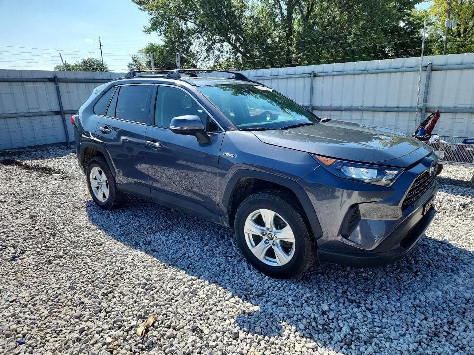 2019 TOYOTA RAV4 LE 4