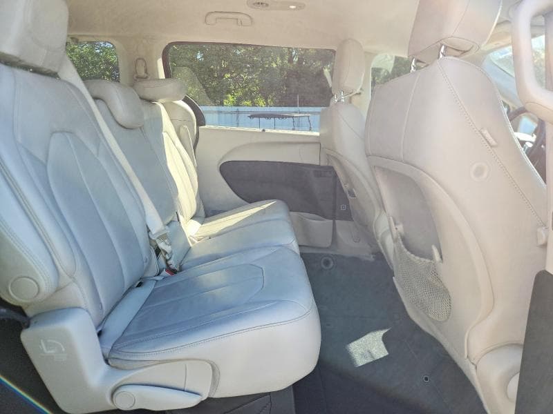 2017 CHRYSLER PACIFICA TOURING L 11
