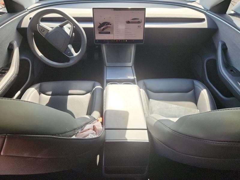 2025 TESLA MODEL 3 8
