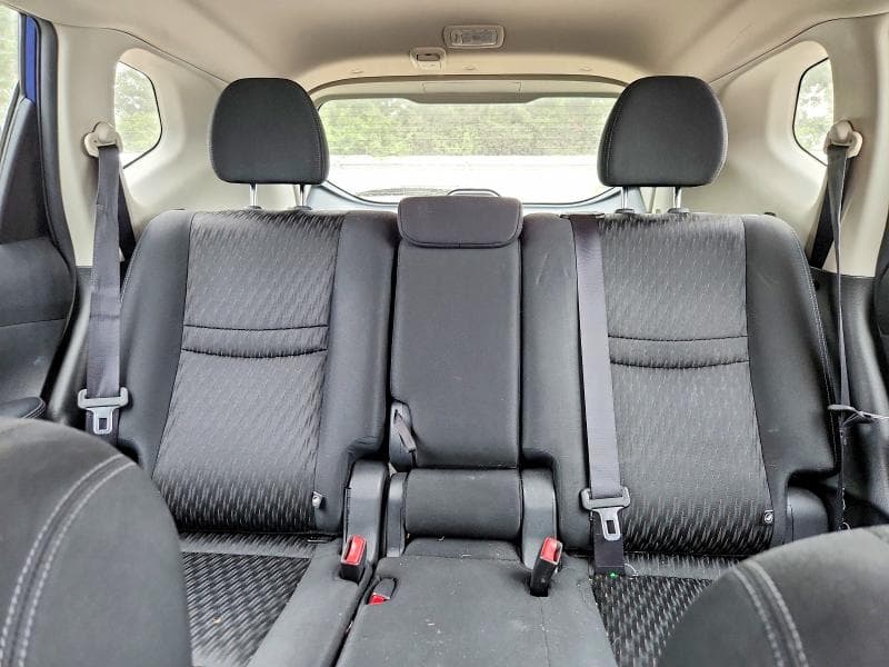 2019 NISSAN ROGUE S 10