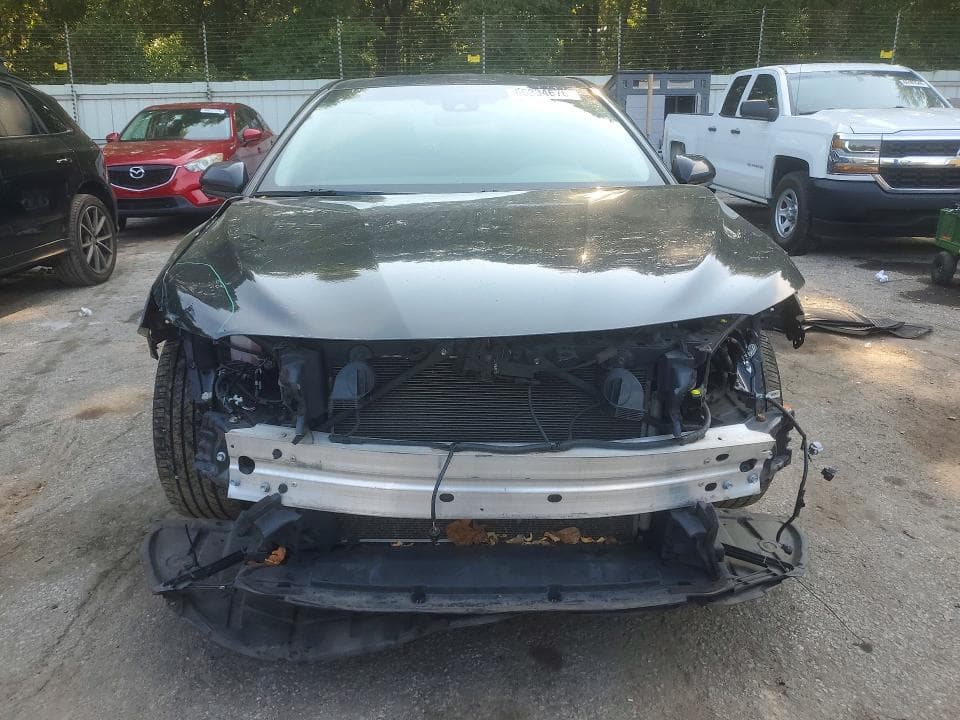 2019 TOYOTA CAMRY SE 5