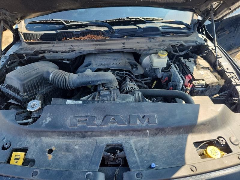 2019 RAM 1500 LARAMIE 11