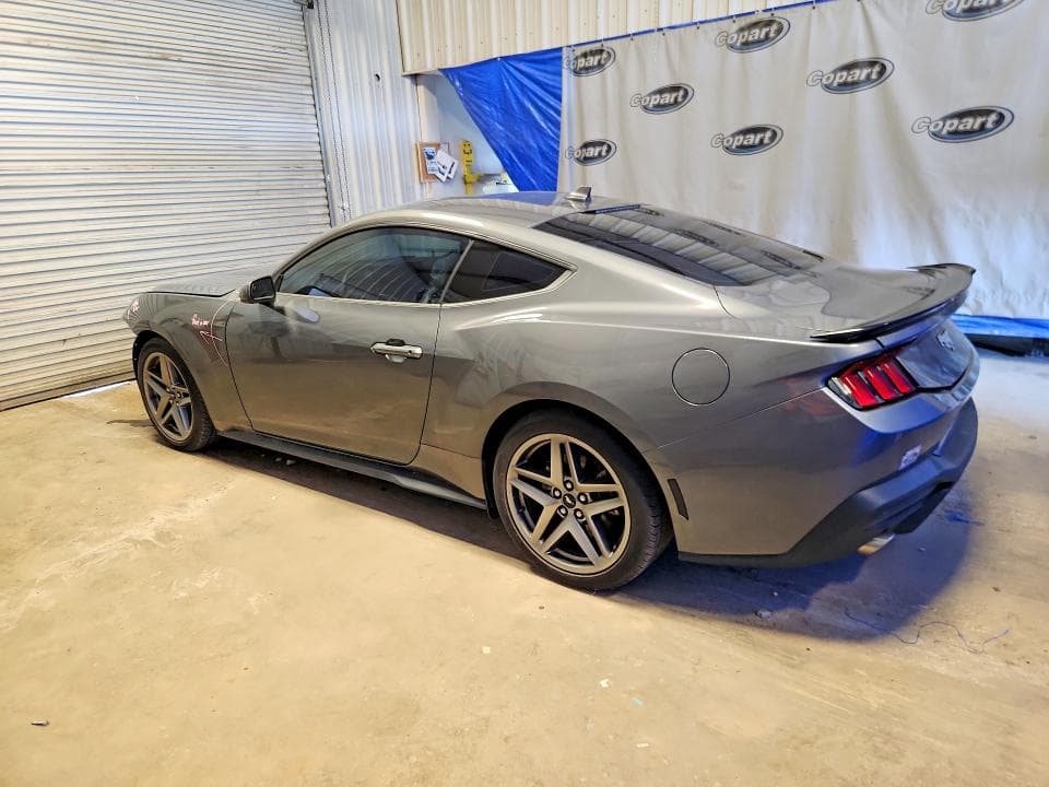 2024 FORD MUSTANG 2