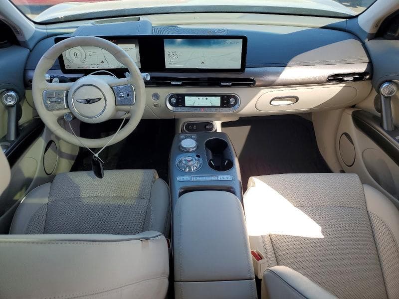 2025 GENESIS GV60 ADVANCED 8