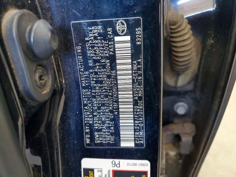 2017 TOYOTA CAMRY LE 12