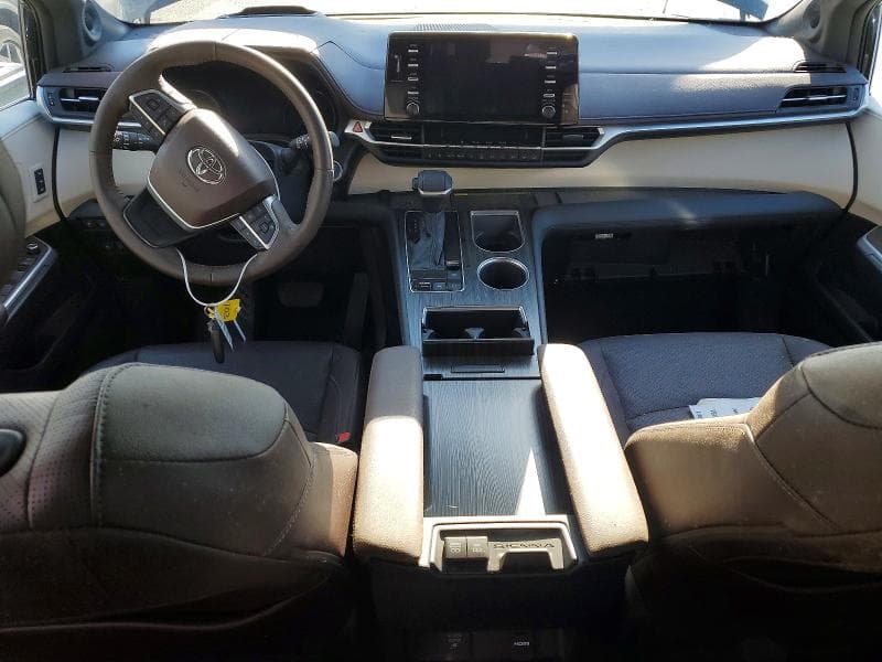 2021 TOYOTA SIENNA PLATINUM 7-PASSENGER 8