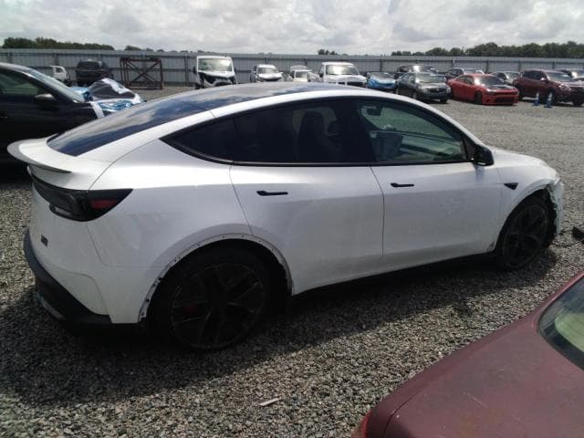 2026 TESLA MODEL Y 3