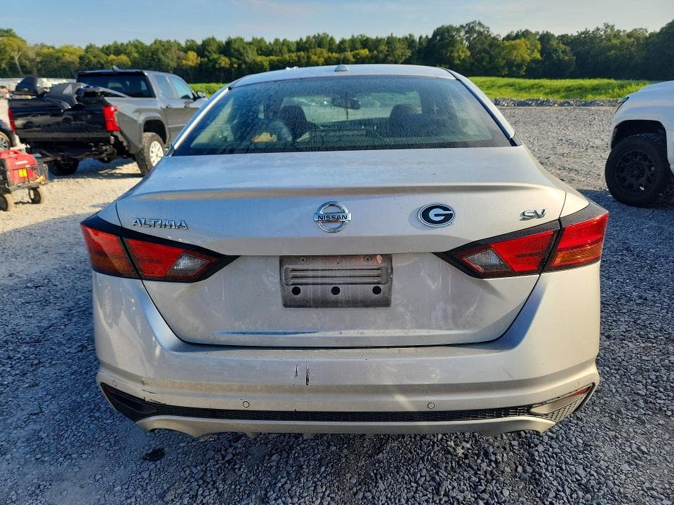 2019 NISSAN ALTIMA SV 6