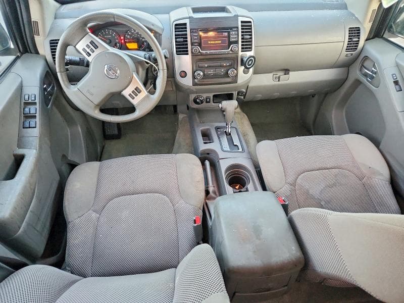 2017 NISSAN FRONTIER SV 8