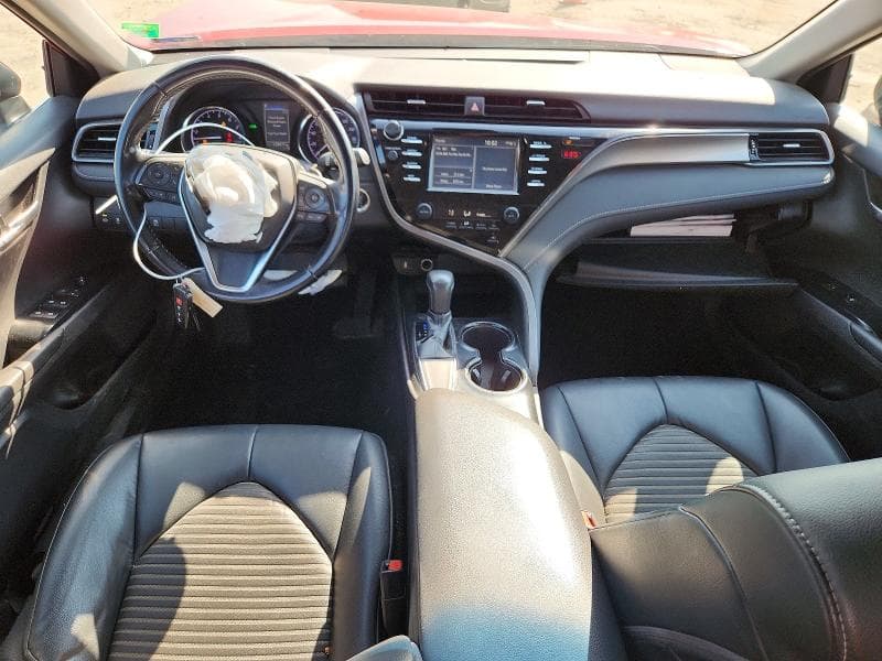 2019 TOYOTA CAMRY SE 8