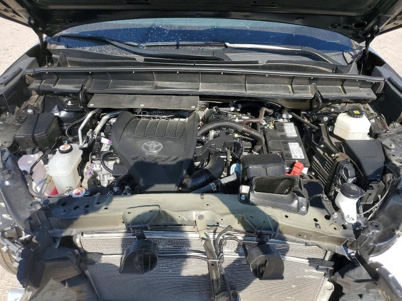 2023 TOYOTA HIGHLANDER XLE 12