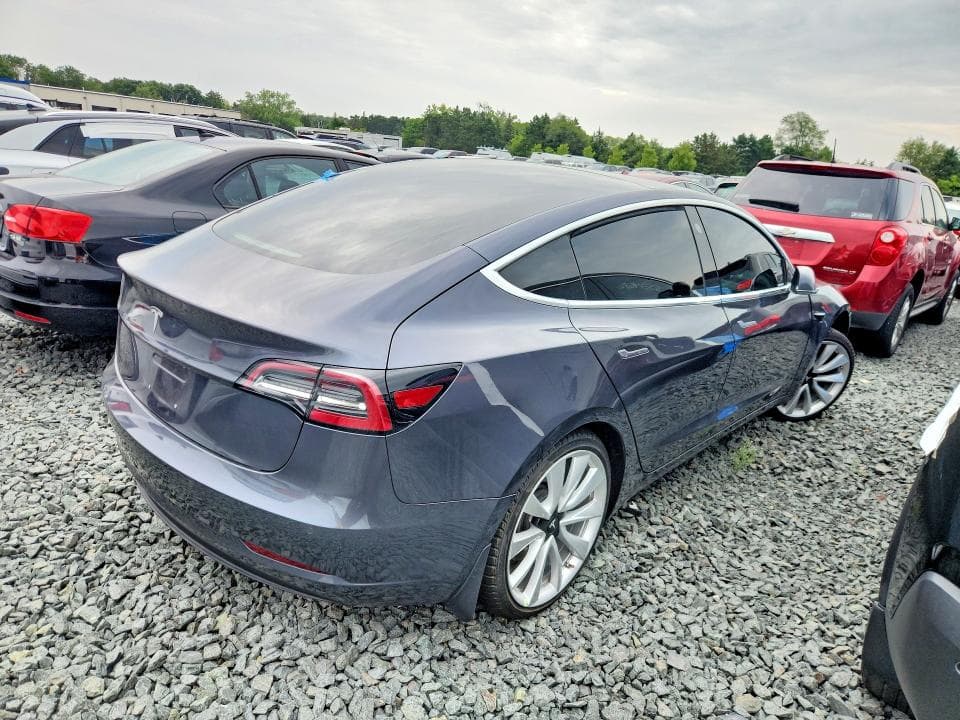 2018 TESLA MODEL 3 3