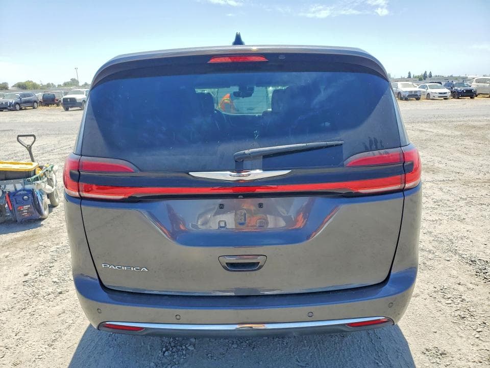 2023 CHRYSLER PACIFICA TOURING L 6