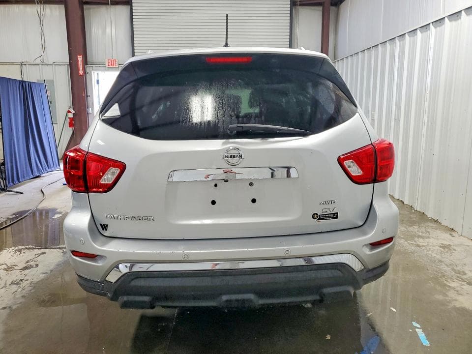 2018 NISSAN PATHFINDER SV 6