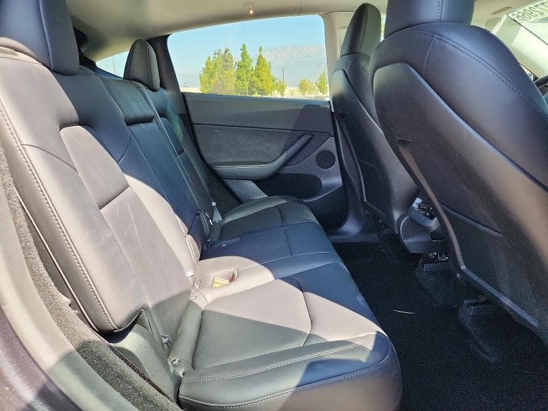 2025 TESLA MODEL Y 11