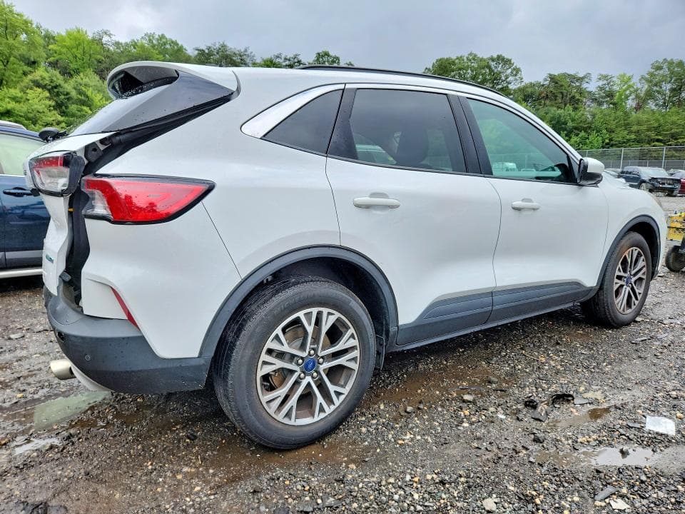 2020 FORD ESCAPE SEL 3