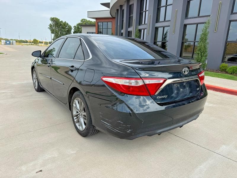 2017 TOYOTA CAMRY LE 3