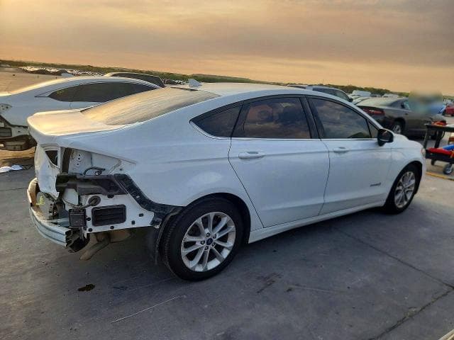 2019 FORD FUSION SE 3