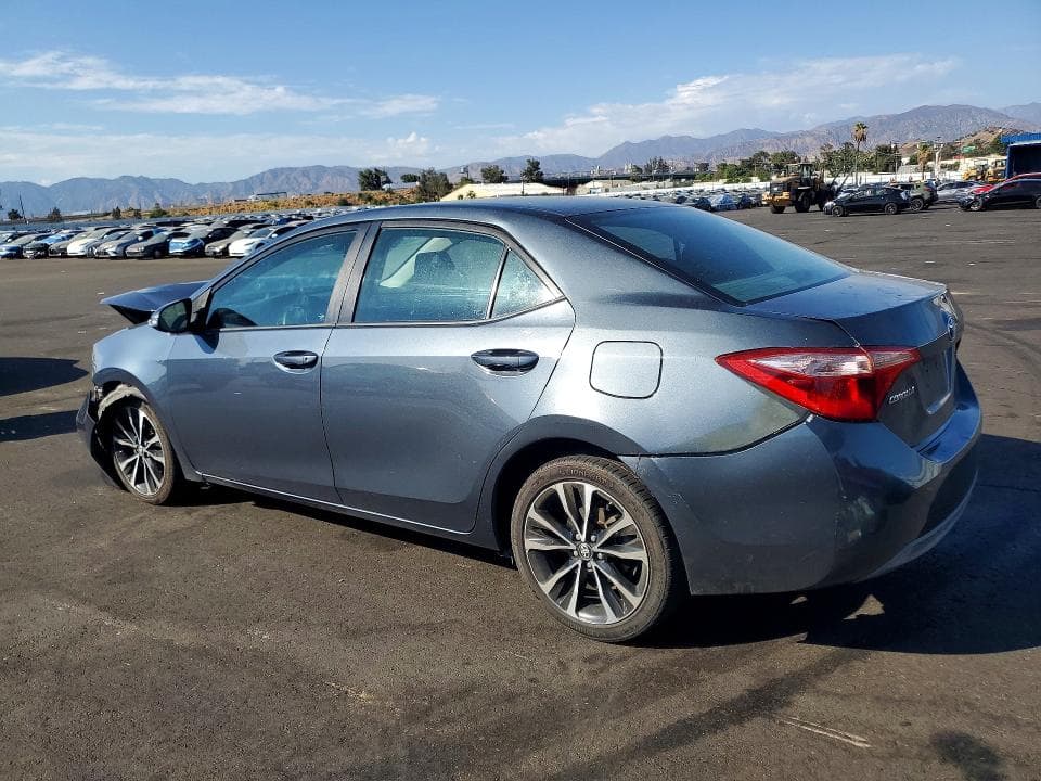 2017 TOYOTA COROLLA SE 2