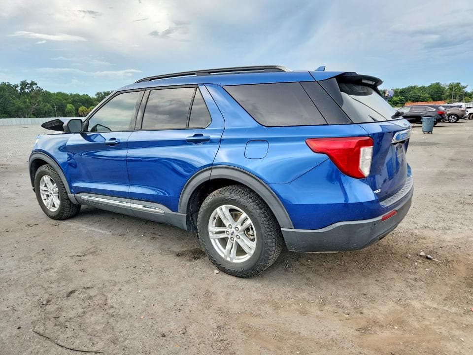 2020 FORD EXPLORER XLT 2