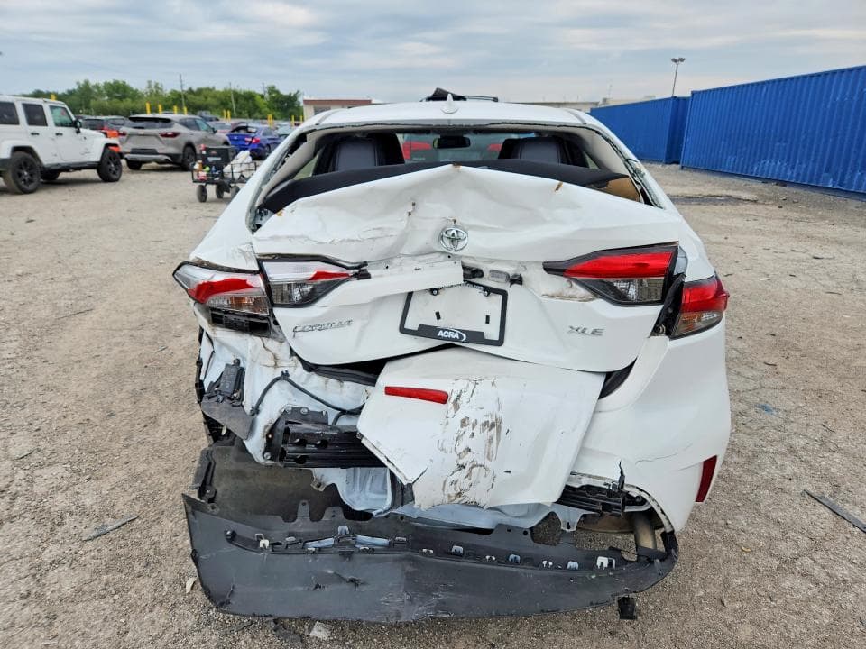 2022 TOYOTA COROLLA XLE 6
