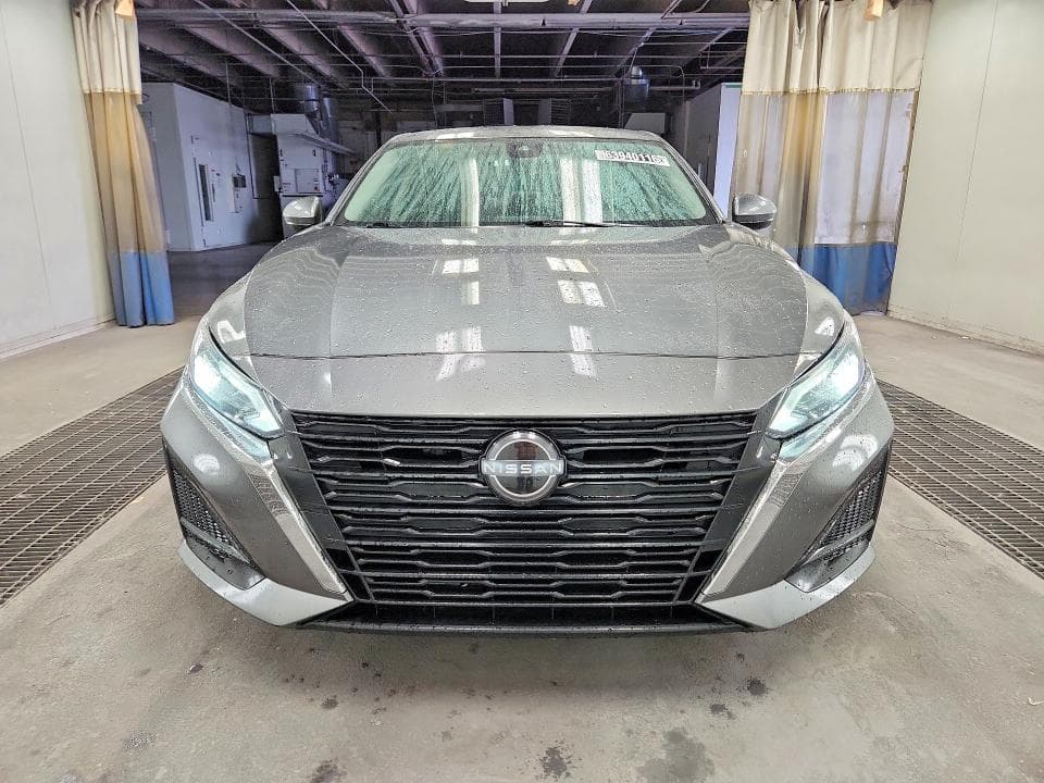 2023 NISSAN ALTIMA SV 5