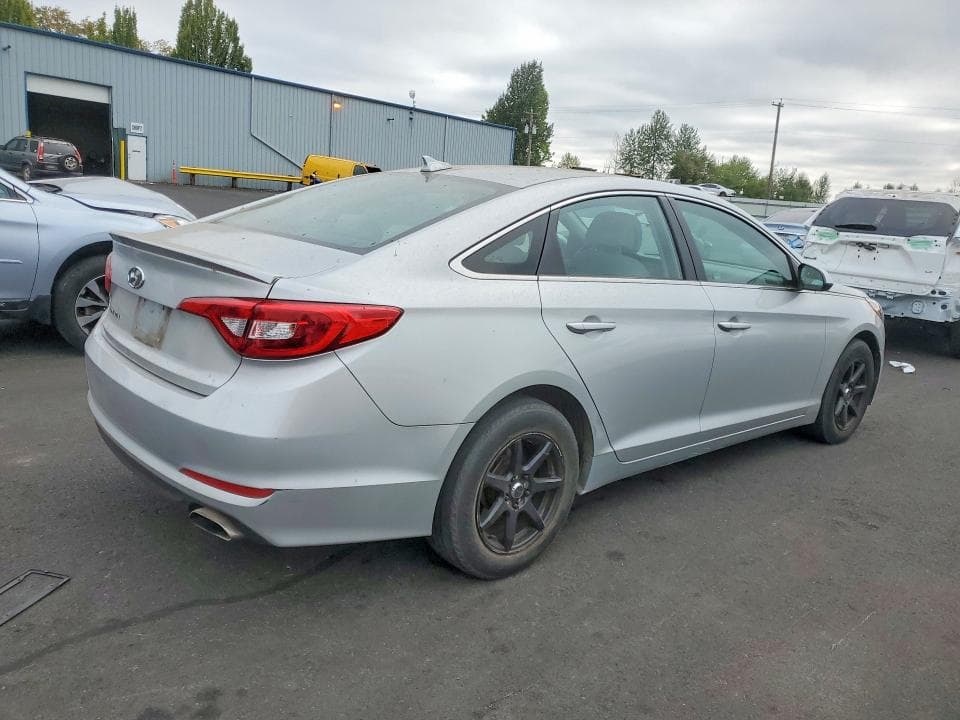 2017 HYUNDAI SONATA SE 3