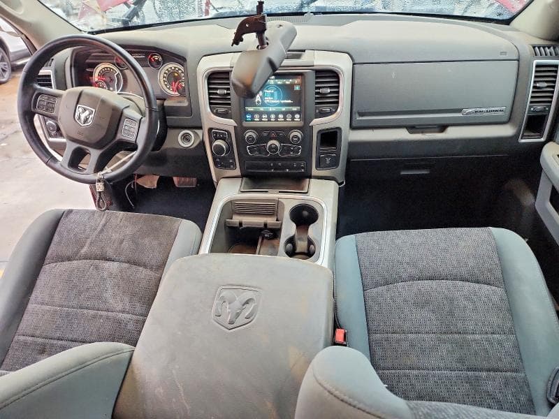 2019 RAM 1500 CLASSIC SLT 8