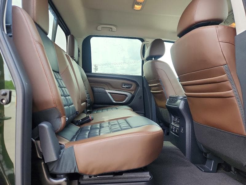 2019 NISSAN TITAN PLATINUM RESERVE 10