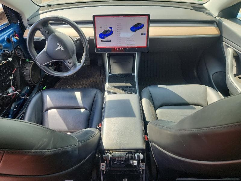 2018 TESLA MODEL 3 8