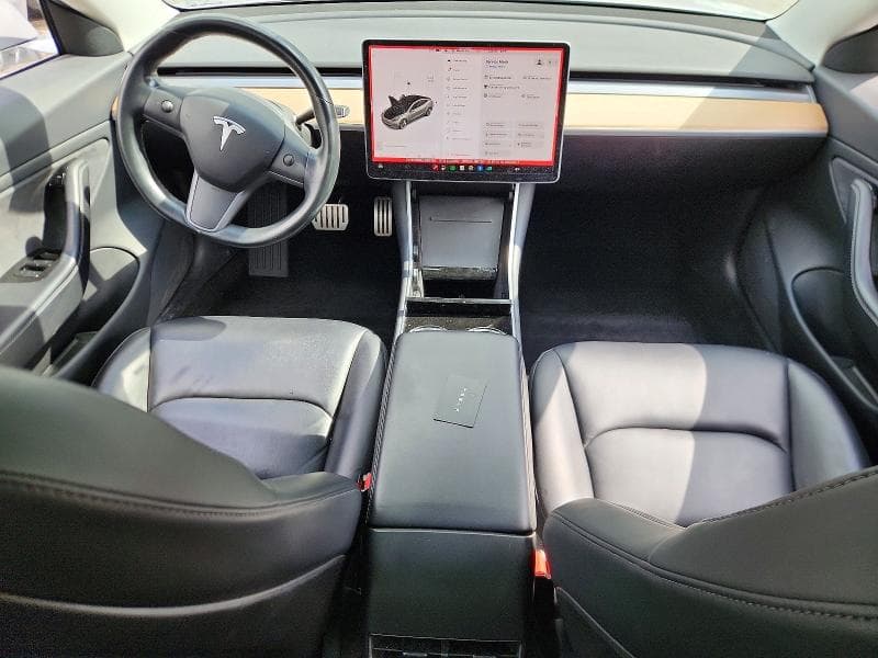 2018 TESLA MODEL 3 8