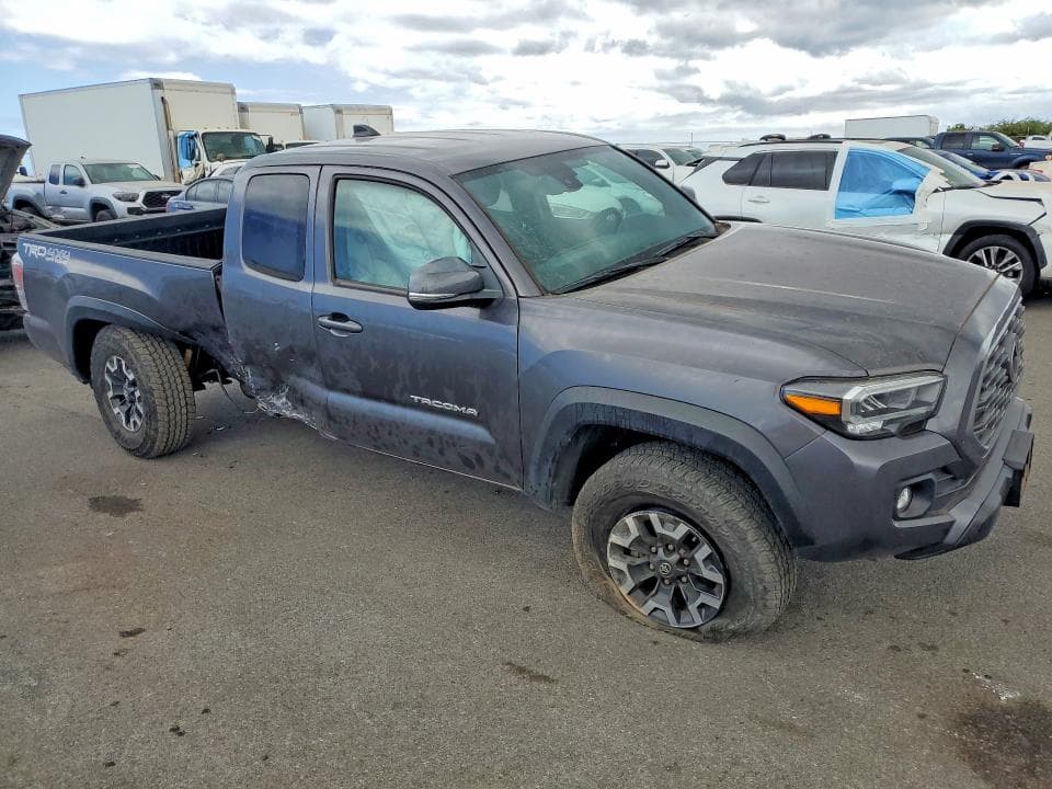 2022 TOYOTA TACOMA SR V6 4